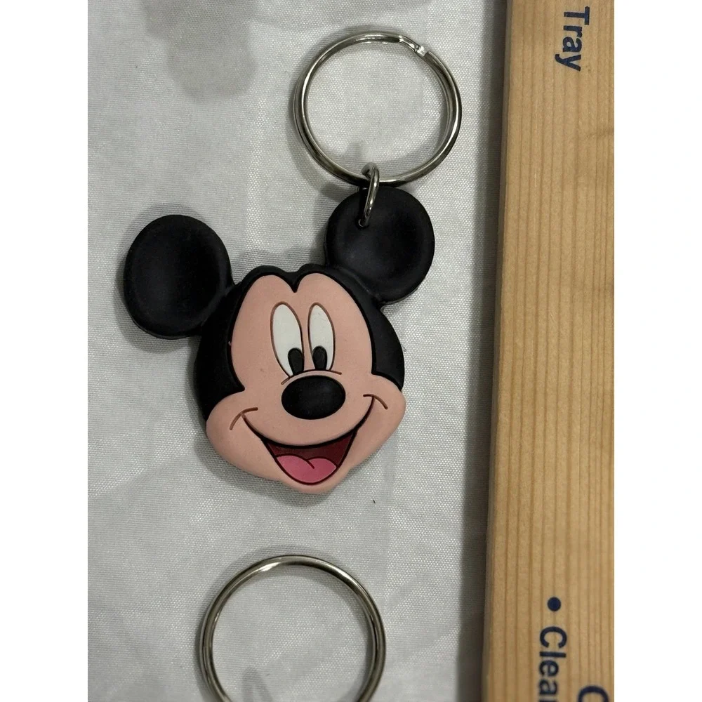 Mickey Mouse‎ Lot of  12 Vintage Figurine Keychains And 1996 Metal Tin And Clips